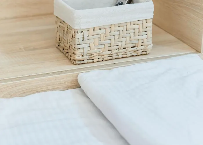 Economy On Krehivska 7 Near Forum Leópolis